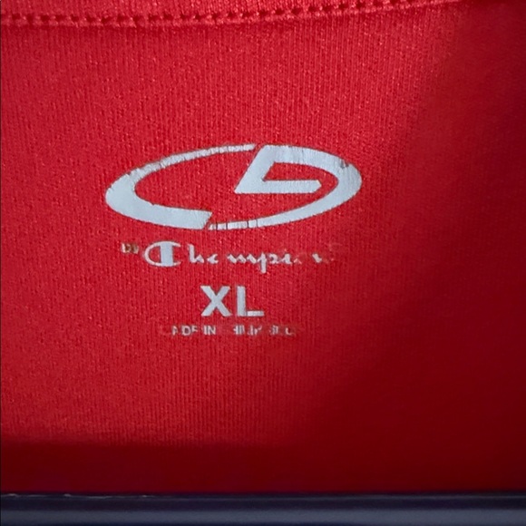 Three Champion tees EUC - Picture 7 of 7